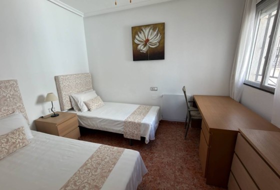 Herverkoop - Appartement / Flat -
Los Montesinos - La Herada