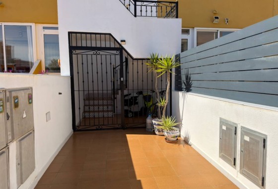 Herverkoop - Appartement / Flat -
Los Montesinos - La Herada