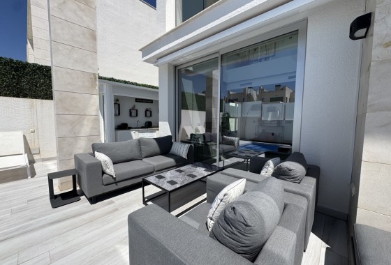 Venta - Chalet Independiente -
Lomas de Cabo Roig