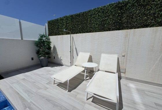 Venta - Chalet Independiente -
Lomas de Cabo Roig