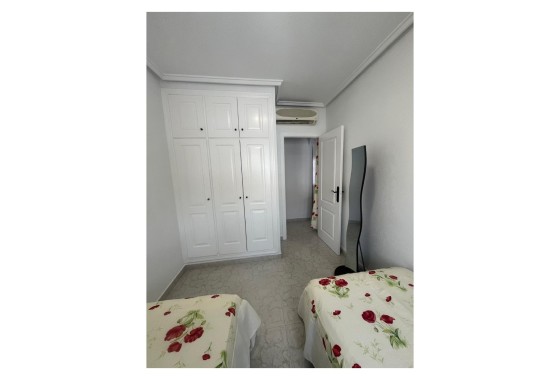 Sprzedaż - Apartament / Mieszkanie -
Dona Pepa