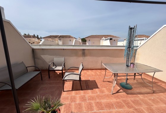 Sprzedaż - Apartament / Mieszkanie -
Jacarilla