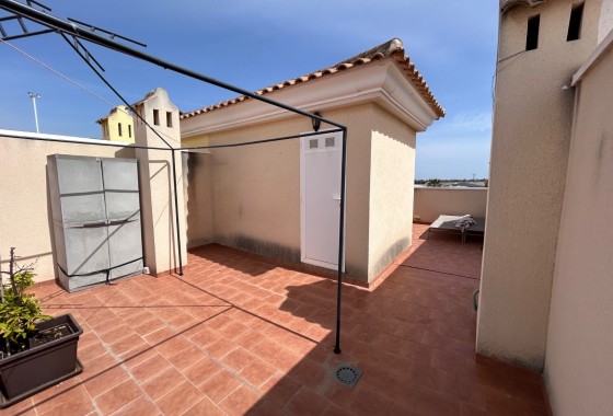 Sprzedaż - Apartament / Mieszkanie -
Jacarilla