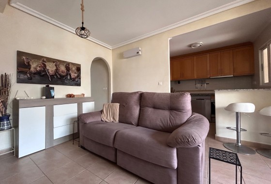 Sprzedaż - Apartament / Mieszkanie -
Jacarilla