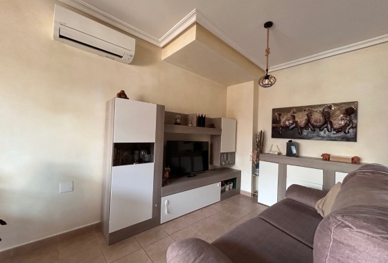 Sprzedaż - Apartament / Mieszkanie -
Jacarilla
