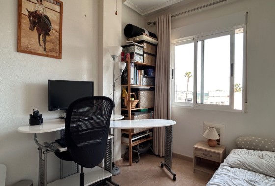Sprzedaż - Apartament / Mieszkanie -
Jacarilla