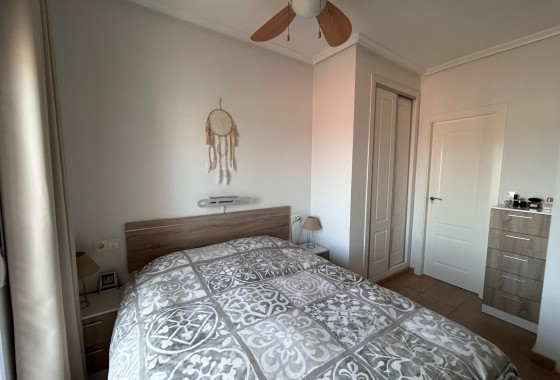 Sprzedaż - Apartament / Mieszkanie -
Jacarilla