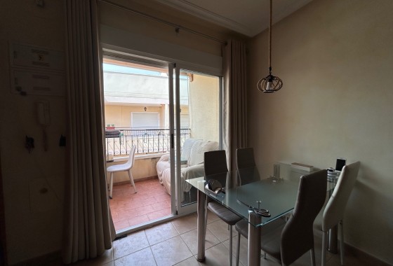 Sprzedaż - Apartament / Mieszkanie -
Jacarilla