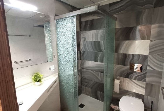 Herverkoop - Stadswoning -
Villamartín - El Manantial