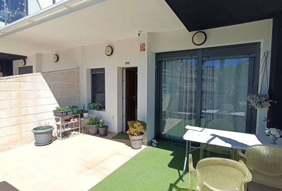 Herverkoop - Stadswoning -
Villamartín - El Manantial