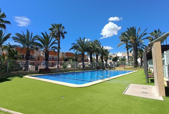 Herverkoop - Stadswoning -
Villamartín - El Manantial