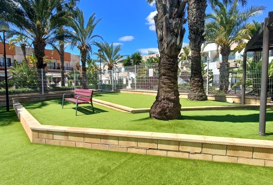 Herverkoop - Stadswoning -
Villamartín - El Manantial