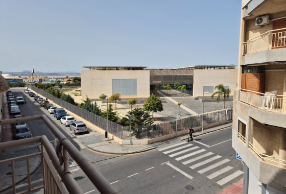 Herverkoop - Appartement / Flat -
Torrevieja - El Acequión