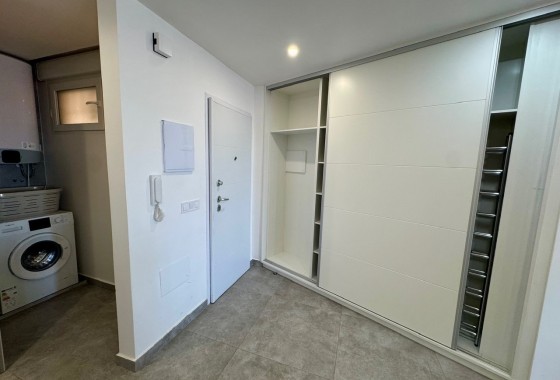 Herverkoop - Appartement / Flat -
Torrevieja - Puerto Deportivo