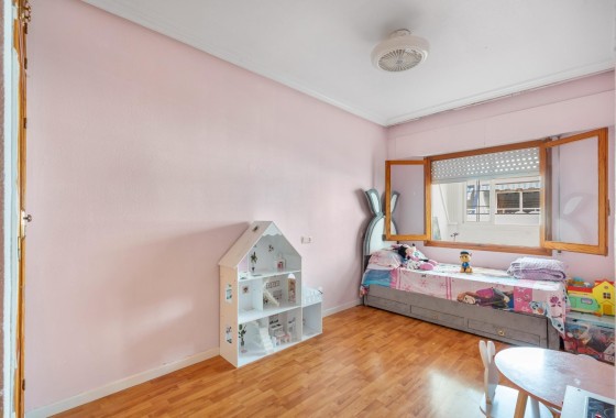 Herverkoop - Appartement / Flat -
Torrevieja - Playa del Cura