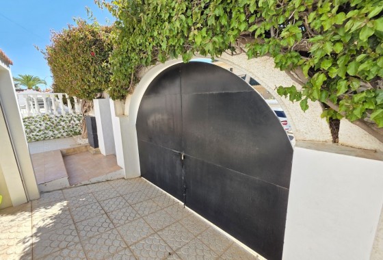 Herverkoop - Vrijstaande Villa -
Rojales - Ciudad Quesada