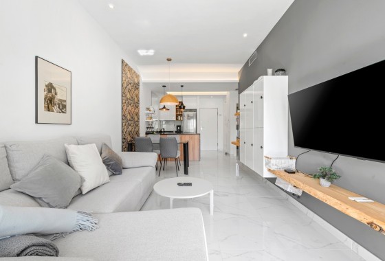 Venta - Apartamento / Piso -
Guardamar del Segura - El Raso*