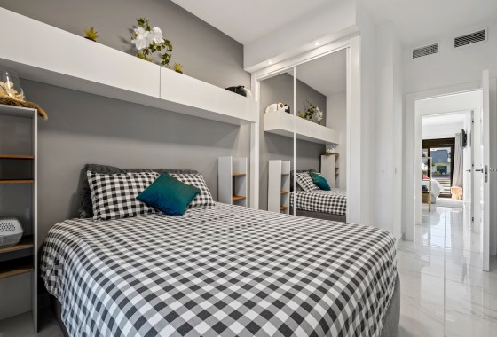 Venta - Apartamento / Piso -
Guardamar del Segura - El Raso*