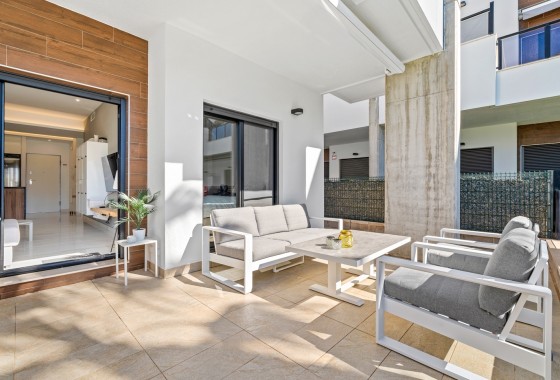 Venta - Apartamento / Piso -
Guardamar del Segura - El Raso*