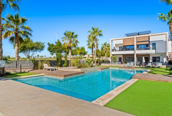 Venta - Apartamento / Piso -
Guardamar del Segura - El Raso*