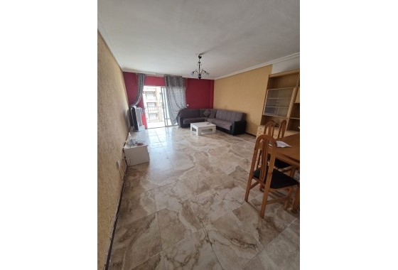 Resale - Wohnung / Appartement -
Torrevieja