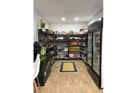 Sale - Commercial -
Torrevieja - Puerto