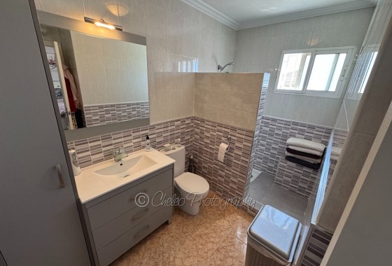 Herverkoop - Vrijstaande Villa -
Catral - CatralAlicanteValenciaSpain