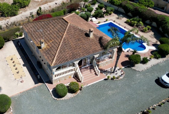 Herverkoop - Vrijstaande Villa -
Catral - CatralAlicanteValenciaSpain