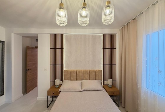 Herverkoop - Appartement / Flat -
Torrevieja - Playa del Cura