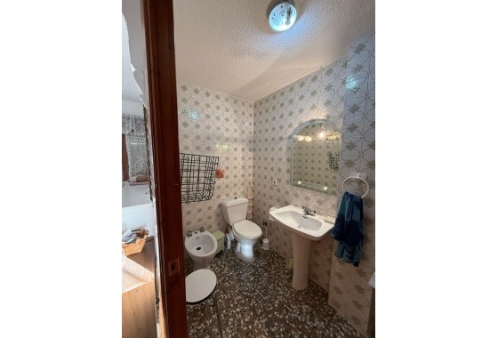 Herverkoop - Stadswoning -
Torrevieja - Los altos