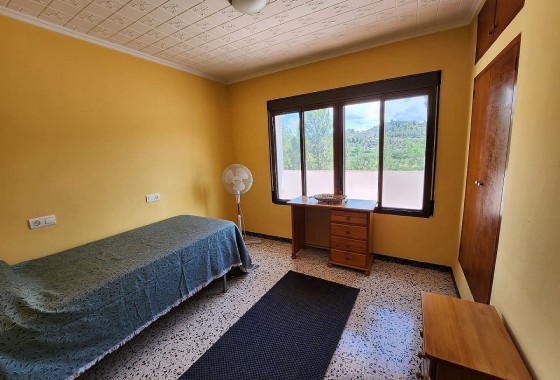 Herverkoop - Finca Landelijk pand -
Jalance