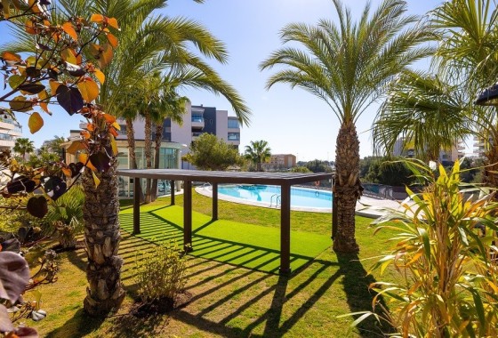 Sale - Apartment Flat -
Orihuela Costa - Villamartin