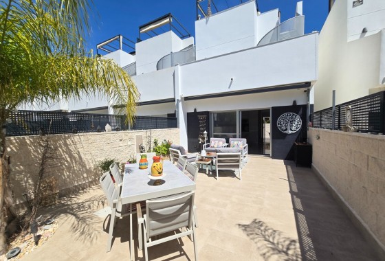 Herverkoop -  -
Ciudad Quesada * - Doña Pepa *