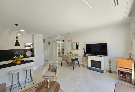 Herverkoop -  -
Ciudad Quesada * - Doña Pepa *