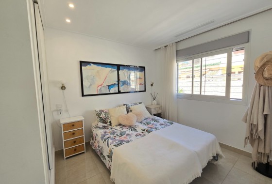 Herverkoop -  -
Ciudad Quesada * - Doña Pepa *