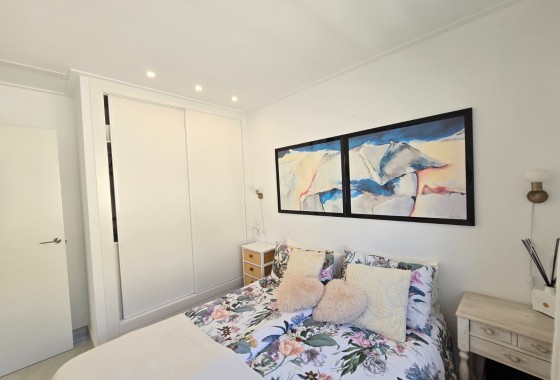 Herverkoop -  -
Ciudad Quesada * - Doña Pepa *