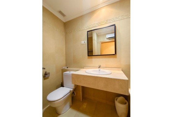 Resale - Wohnung / Appartement -
Orihuela Costa - Villamartín