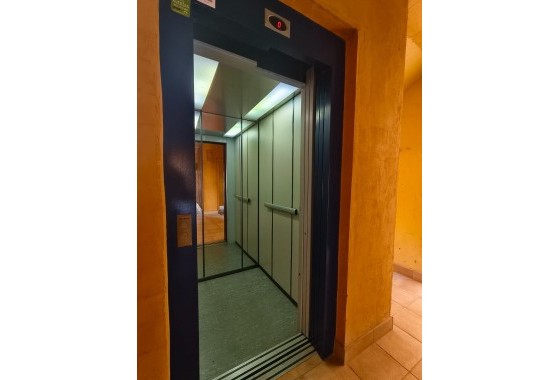 Resale - Wohnung / Appartement -
Orihuela Costa - Villamartín