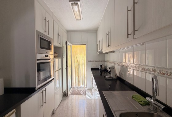 Sprzedaż - Apartament / Mieszkanie -
Dona Pepa