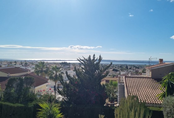 Herverkoop - Vrijstaande Villa -
Rojales - Ciudad Quesada