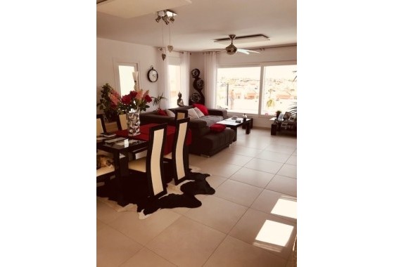 Herverkoop - Vrijstaande Villa -
Rojales - Ciudad Quesada