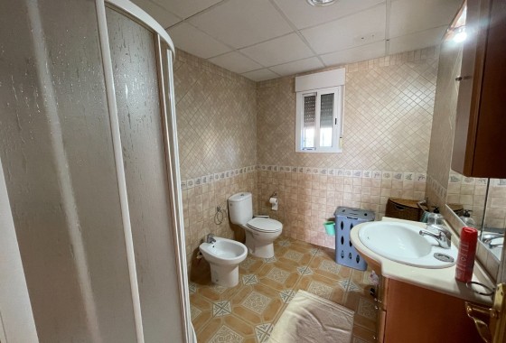 Wiederverkauf - Freistehende Villa -
Albatera