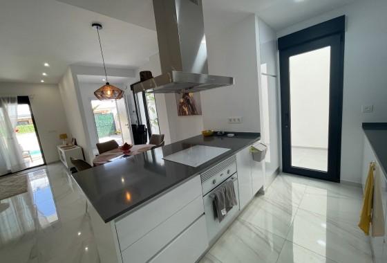 Venta - Villa adosada -
Benijofar