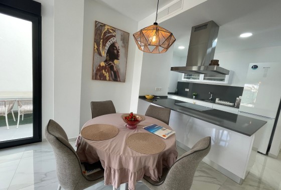 Venta - Villa adosada -
Benijofar