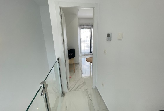 Venta - Villa adosada -
Benijofar
