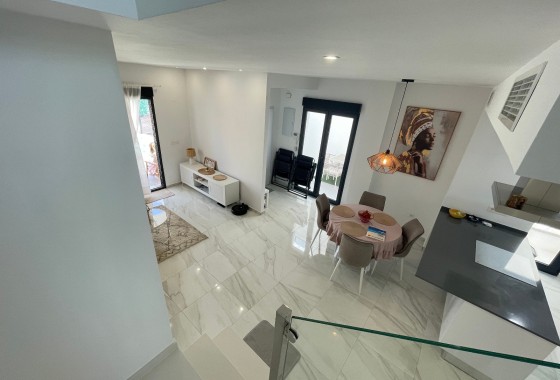 Venta - Villa adosada -
Benijofar