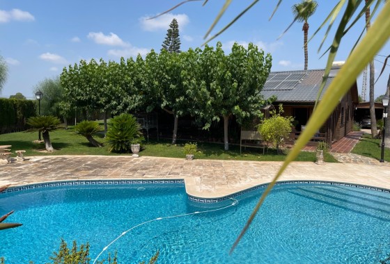 Herverkoop - Halfvrijstaande villa -
San Fulgencio - La Marina