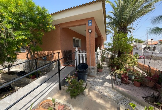 Venta - Villa adosada -
Benijofar - Pueblo