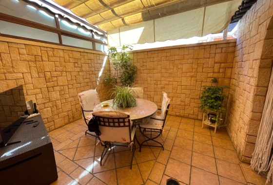 Sale - Town house -
Elche - Center