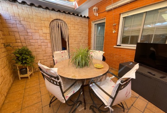 Sale - Town house -
Elche - Center